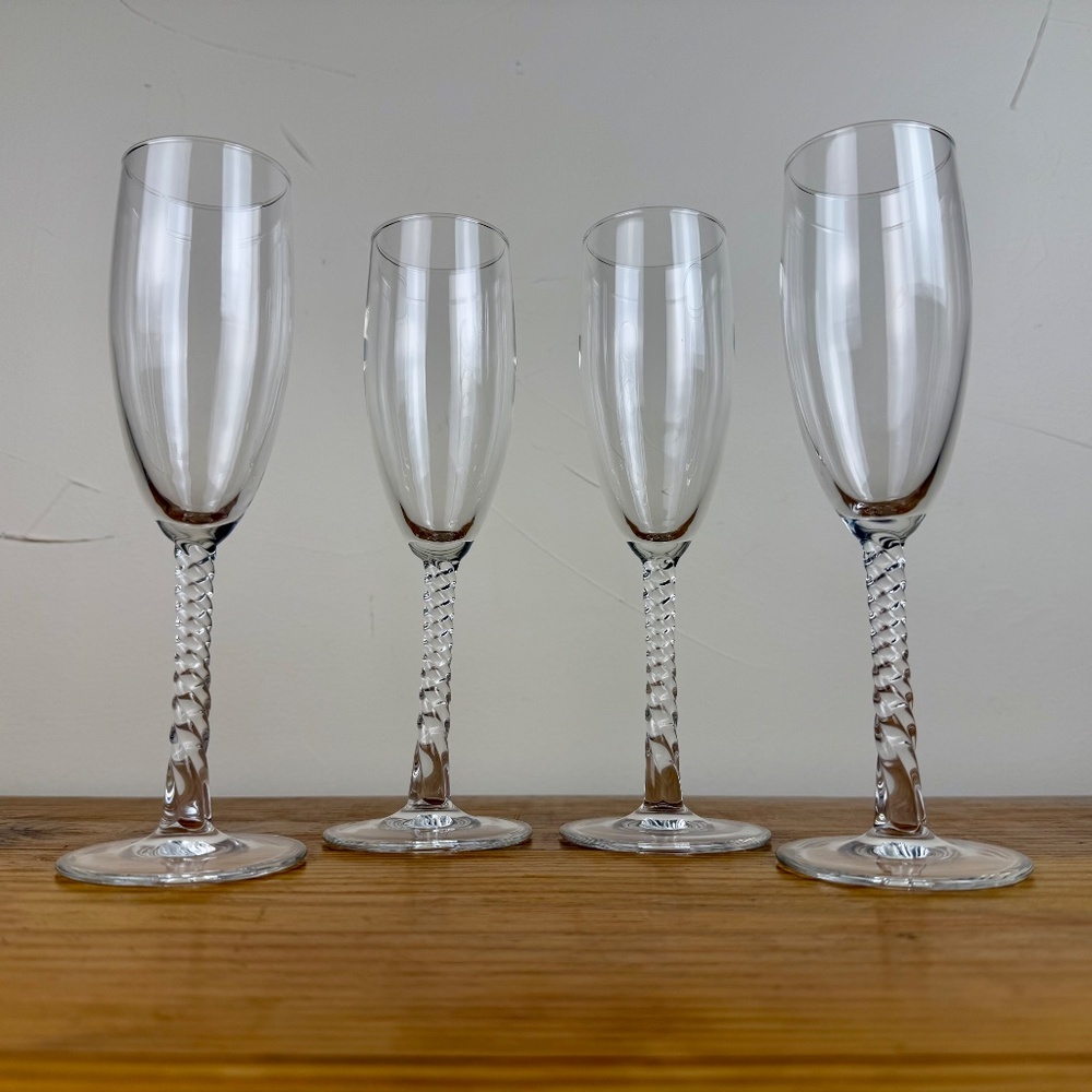 Cristal D’Arques Angelique Champagne Flutes | Set of 4 | Discontinued - Picture 6 of 12